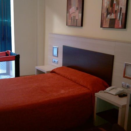 Hotel Avenida ปอนเตเบดรา ภายนอก รูปภาพ